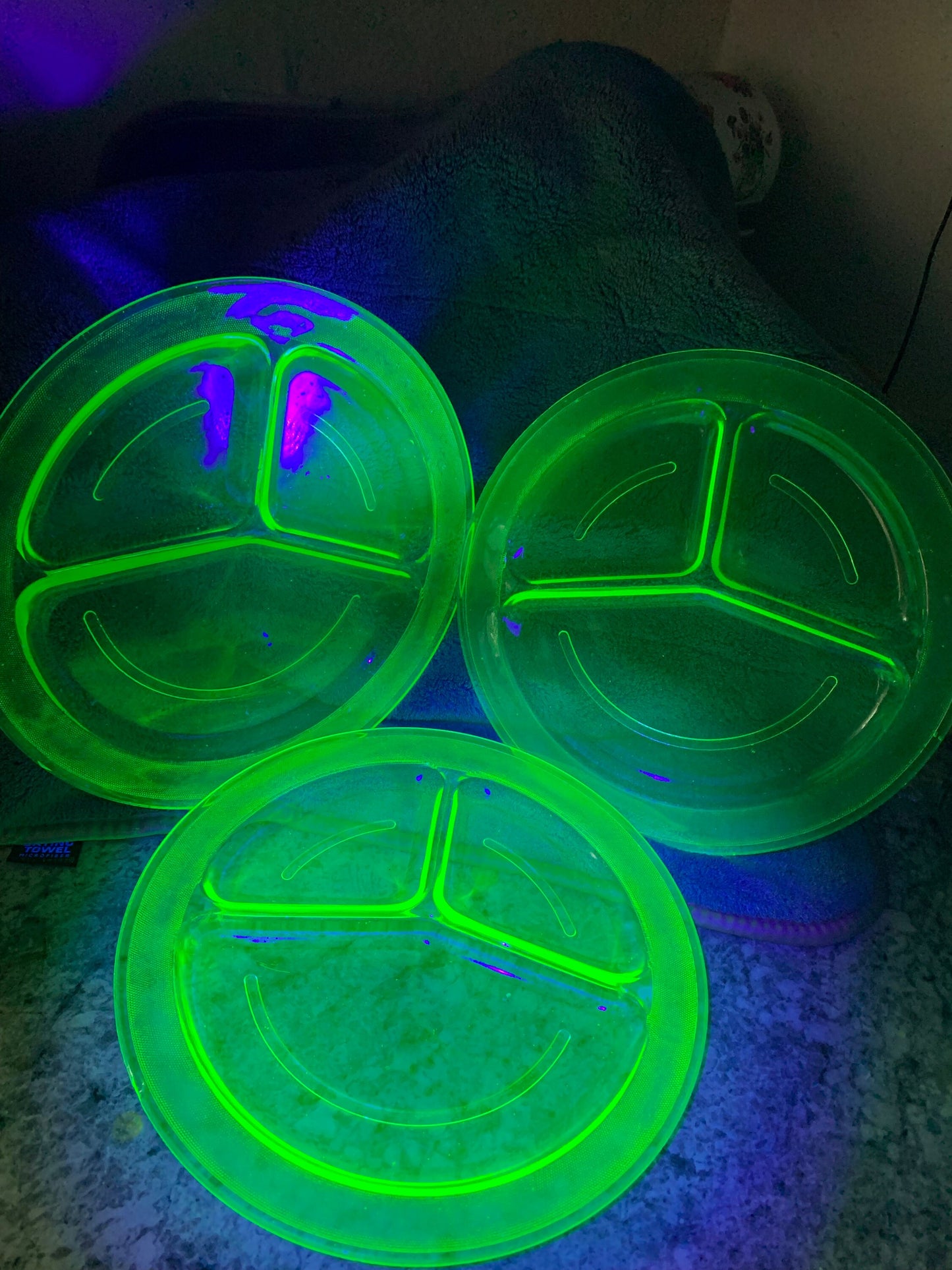 Uranium Glowing Glass Dinner Plates set of 3